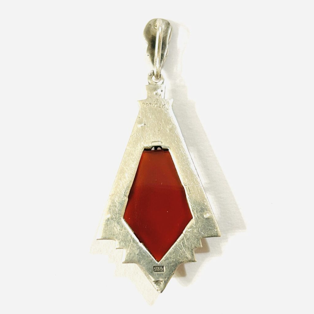 Stříbrný art-deco přívěšek s karneolem a markazity - Image 4